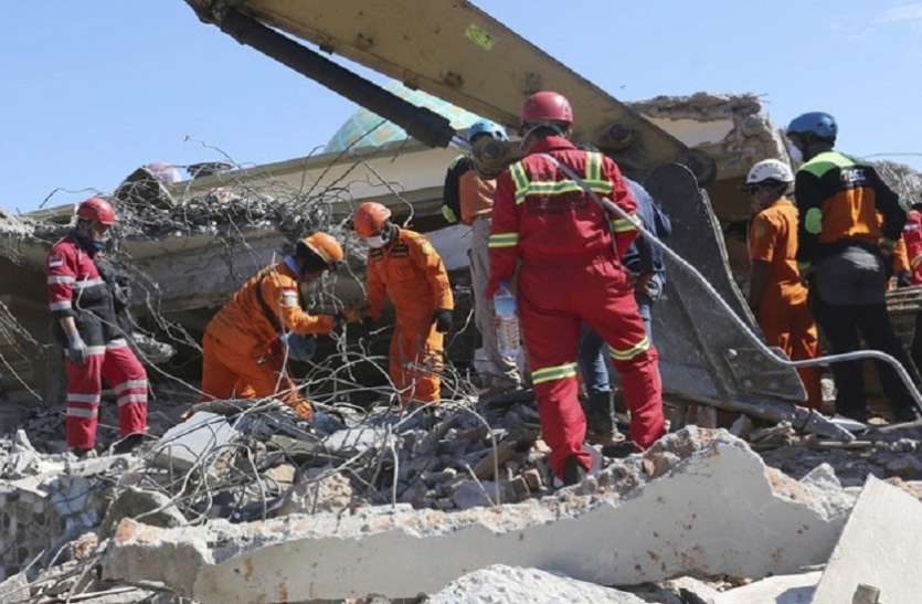 Photo of इंडोनेशिया में भूकंप से मरने वालों की संख्या बढ़कर 91 हुई