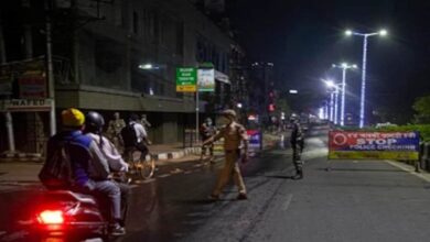 Photo of उत्तराखंड में ओमिक्रॉन: सरकार ने लगाया रात्रि कर्फ्यू, इतने बजे से नहीं घूम पाएंगे आप