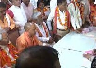 Photo of भाजपा के सभी आठ उम्मीदवारों ने भरा नामांकन, मुख्यमंत्री योगी सहित ये नेता रहे मौजूद