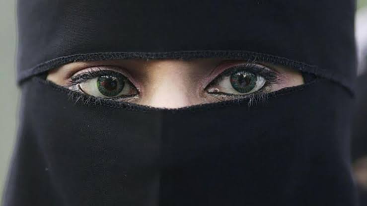 burqa woman