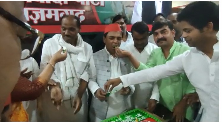 Akhilesh Yadav's 49th birthday