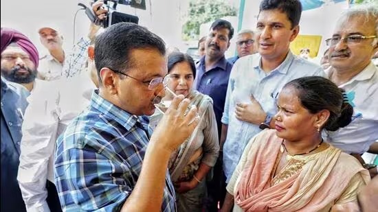 दिल्ली सरकार ने की 500 पानी वाले एटीएम की व्यवस्था