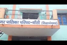 रामलीला ग्राउंड पर ''दबंगों का कब्जा'' प्रशासन ने टेंके घुटने