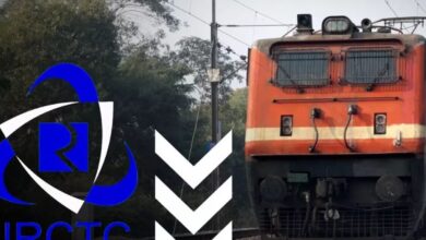 IRCTC (Indian Railway Catering and Tourism Corporation) मंगलवार, 31 दिसंबर को अचानक ठप हो गई। इस तकनीकी समस्या के कारण लाखों यात्री टिकट बुक नहीं कर सके। IRCTC प्लेटफॉर्म का बंद