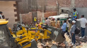 mustafabad-building-collapse-deaths-rescue-operations-latest-news