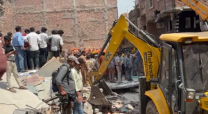 mustafabad-building-collapse-deaths-rescue-operations-latest-news