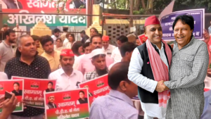 akhilesh-yadav-suman-support-bjp-attack-agra