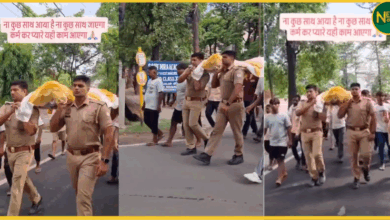 up-police-constables-shoot-reel-during-funeral-in-amroha-viral-video