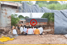 maharashtra-beed-road-inspection-truck-overturn-viral-video