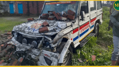 badaun-police-vehicle-accident-tyre-burst-constable-injured