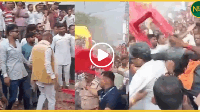 ujjain-congress-bjp-supporters-fight-chaos-chairs-thrown-video-viral